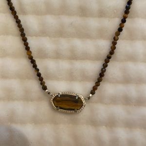 Kendra Scott necklace
